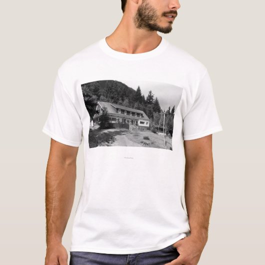 Brinnon, WA Uitzicht van de Olympische Inn op het  T-shirt (Voorkant)