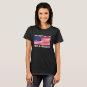 Brisket Bacon Ribs & Freedom Grill BBQ Vlees Roken T-shirt (Voorkant volledig)