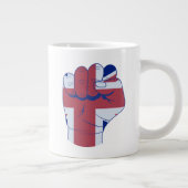 British Raised Fist Grote Koffiekop (Rechts)