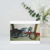 British Triton Motorcycle. Briefkaart (Staand voorkant)
