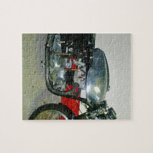 British Triton Motorcycle. Legpuzzel (Horizontaal)