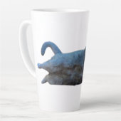 Brits Korthaar Kitty Kat Liggend op Zijkant Latte Mok (Linkerhoek)