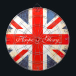 Britse vlag antiqued stijl hoop & glorie dart boar dartbord<br><div class="desc">Een antiek vlag dartboard in de Britse stijl in rode, witte en blauwe tinten. Ontworpen met behulp van de union jack, vlag van Groot-Brittannië en het toevoegen van een beetje behandeling. Met de sportieve en vaderlandslievende woorden Hope & Glory. Geproduceerd door Sarah Trett. Zou er geweldig uitzien in een Britse...</div>
