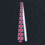 Britse vlag stropdas<br><div class="desc">Nationale vlag van Groot-Brittannië en Noord-Ierland De vlag van het Verenigd Koninkrijk, ook bekend als de vlag van de Unie of de vlag van de Unie, is van oorsprong uit 1801 met de unie van Groot-Brittannië en Ierland. Het bestaat uit een combinatie van de vlaggen van Engeland, Schotland en Ierland...</div>