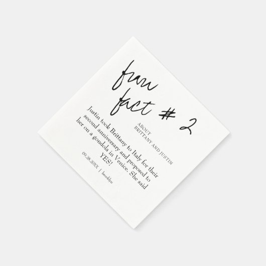 Brittany Black White Fun Fact #2 Cocktail Weddensc Servet (Hoek)