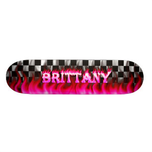 Brittany skateboard roze vuur en vlammen ontwerp.