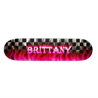 Brittany skateboard roze vuur en vlammen ontwerp.