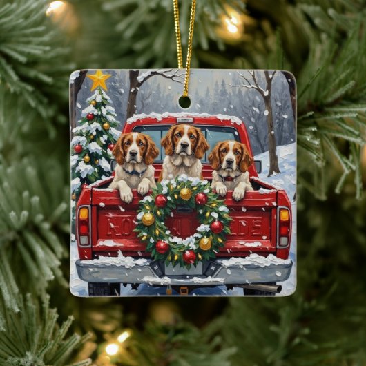 Brittany Spaniel Christmas Red Truck Holiday Keramisch Ornament (Boom)