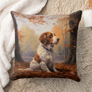 Brittany Spaniel in herfstbladeren val inspireert Kussen