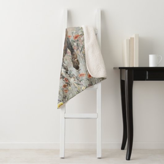 Brittany Spaniel jaagt in het veld Sherpa Deken (In situ)