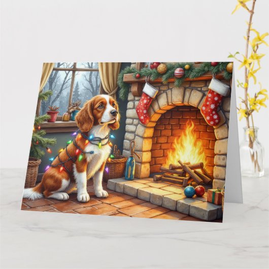 Brittany Spaniel Open Haard met Kerstverlichting Kaart (Gele Bloem)