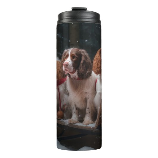Brittany Spaniel Sneeuw Slede Kerst Decoratie Thermosbeker (Voorkant)