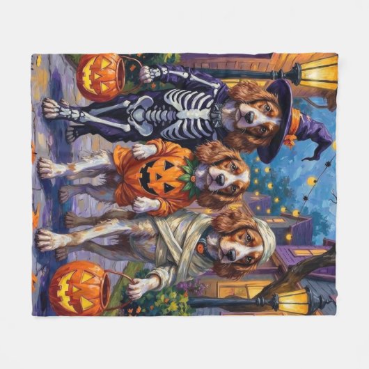 Brittany Spaniel Trick-or-Treating in Halloween Fleece Deken (Voorkant (Horizontaal))