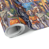 Brittany Spaniel Trick-or-Treating op Halloween  Cadeaupapier (Rol Hoek)