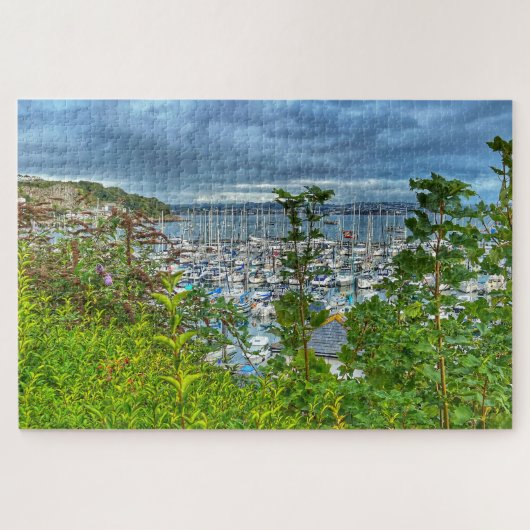 Brixham Marina: Kustzicht door de bladeren Legpuzzel (Horizontaal)