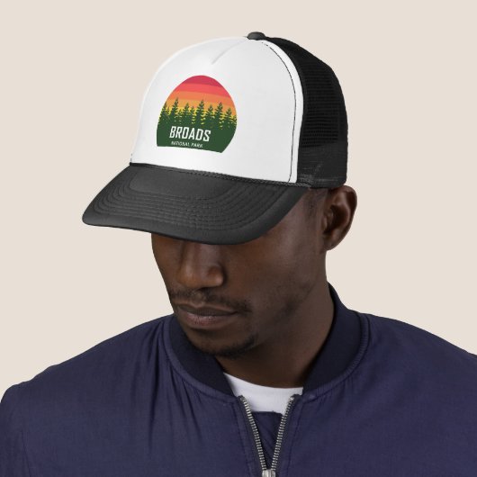 Broads Nationaal Park Rainbow Trees Trucker Pet (In situ)