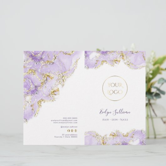 Brochure over het lavendelmarmeringsontwerp van de (Staand voorkant)