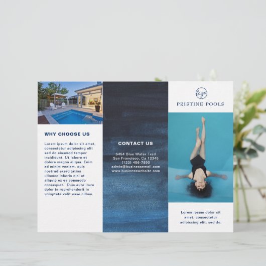 Brochure over poolservice Zakenmarineblauw drievou (Staand voorkant)