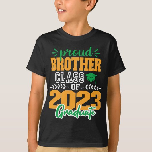 BROEDER van een klasse van 2023 MODERN-SCRIPT T-shirt (Voorkant)