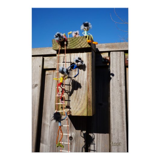 Broedkast vogelhuisje dat beklommen fubby's perfect poster (Voorkant)