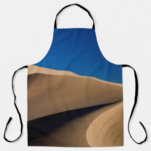 BROEIZAND ONDER BLUE SKY TIJDENS DAG SCHORT