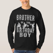 Broer van de 'Birthday Boy Dirt Bike'-dag T-shirt (Voorkant)
