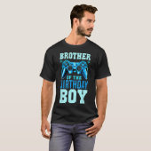 Broer van de jarige video-gamer t-shirt (Voorkant volledig)