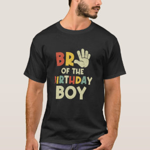 Broer van de verjaardag jongen hi vijf 5 jaar oude t-shirt