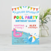 Broers en zussen zwembadfeestje verjaardagsuitnodi kaart (Staand voorkant)