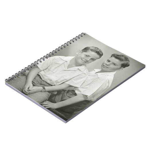 Broers in Studio Notitieboek (Linkerzijde)