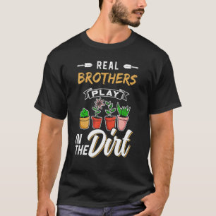 Broers spelen in de tuin Tuinman Tuinieren Tuin T-shirt