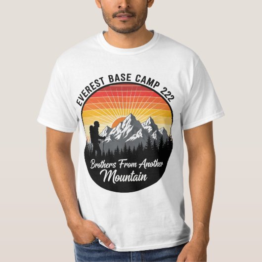 Broers van een andere berg Everest wandelen T-shirt (Voorkant)