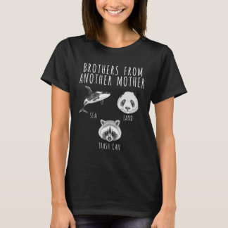 Broers van een andere moeder Orca Panda Raccoon T-shirt