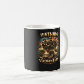 Broers van Vietnam Koffiemok (Voorkant rechts)