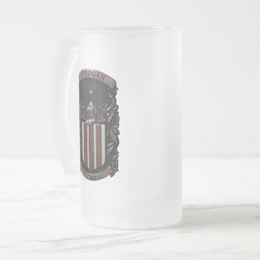 Brogan Crest Mok (Voorkant links)