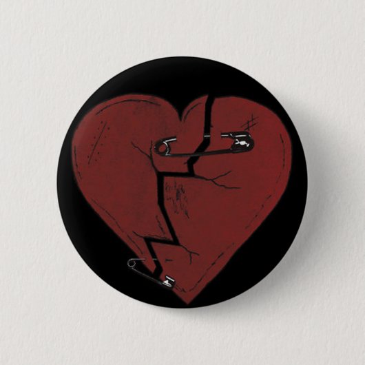 BrokenHeart Ronde Button 5,7 Cm (Voorkant)