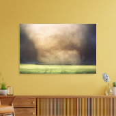 Brokstukken vliegen net na deze heftige tornado-ve canvas afdruk (Insitu (Woonkamer))