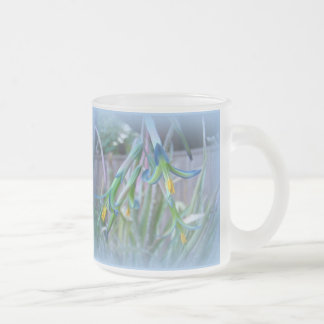 Bromeliad Blossom op blauw Matglas Koffiemok