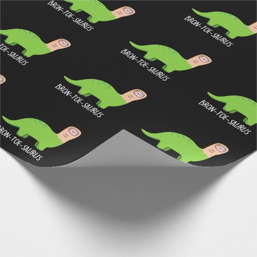 Bron-toe-saurus Funny Dinosaur Pun Dark BG Cadeaupapier (Hoek)