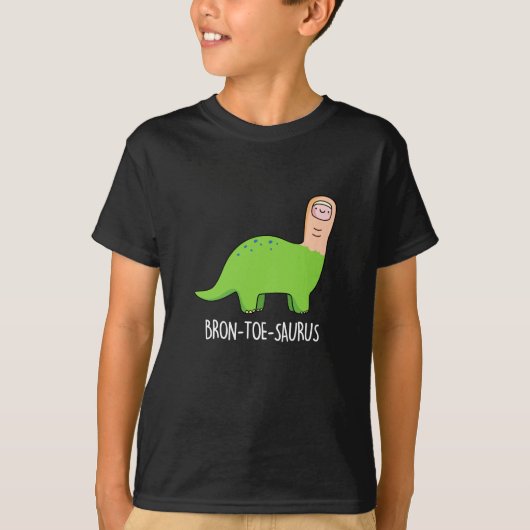 Bron-toe-saurus Funny Dinosaur Pun Dark BG T-shirt (Voorkant)