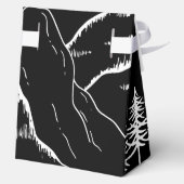 Brondenbomen in de buitenlucht bedankdoosjes (Achterkant)