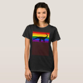 Brontosaurus Dinosaur  Gay Pride Flag Aesthetic T-shirt (Voorkant volledig)