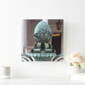 Bronze Pineapple Clock Keeps Hospitality Time Vierkante Klok (Huis)