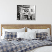 Brood Bakkers, 1917 Canvas Afdruk (Insitu (Slaapkamer))