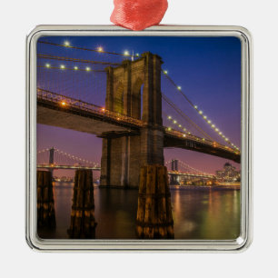 Brooklyn Bridge bij nacht in New York City USA Metalen Ornament
