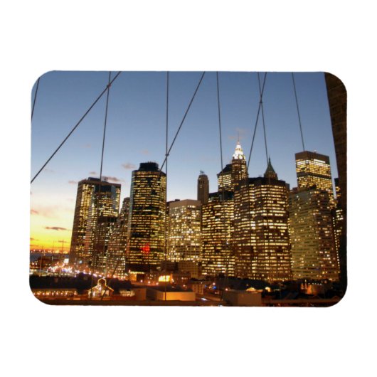 Brooklyn Bridge bij schemer met skyline van Manhat Magneet (Horizontaal)