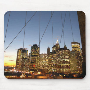 Brooklyn Bridge bij schemer met skyline van Manhat Muismat