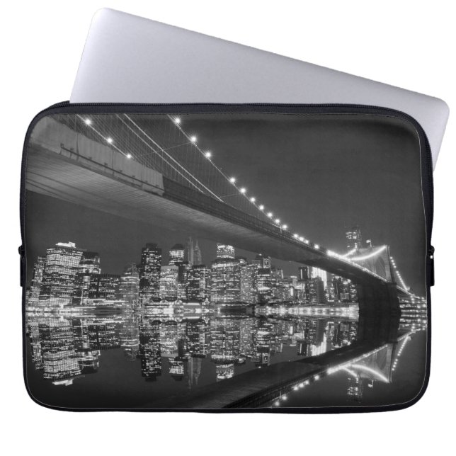 Brooklyn Bridge en Manhattan Skyline Laptop Sleeve (Voorkant)