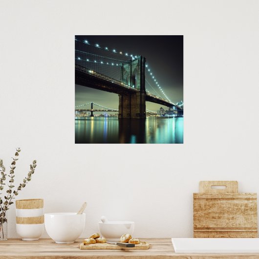 Brooklyn Bridge in de nacht van Manhattan Bridge Poster (Keuken)