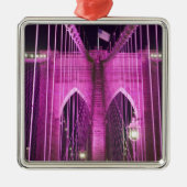 Brooklyn Bridge Lit Paars Metalen Ornament (Voorkant)